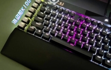 海盗船键盘第三个灯闪烁怎么回事