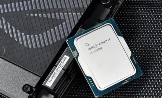 Combien coûte un ordinateur portable Intel de 13e génération ?