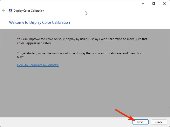 HDMI を接続するとコンピューターの画面が白黒になります