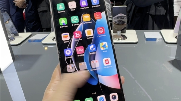 Nubias first small folding screen MWC hands-on experience: price can be expected