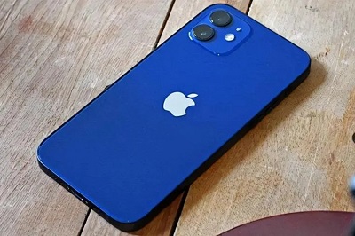 Apple 携帯電話の電源がオフになっている場合でも、その位置を追跡できますか?