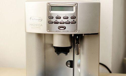 The principle and function of the coffee machine automatically adding water (analyzing the mechanism and advantages of the coffee machine automatically adding water)