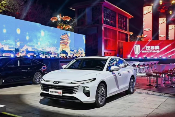 FAW Besturn B70 Dragon Edition officially launched, with comprehensive upgrades in technology configuration and driving experience