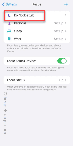 iPhone blocks contacts on its own: Fix