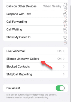 iPhone blocks contacts on its own: Fix