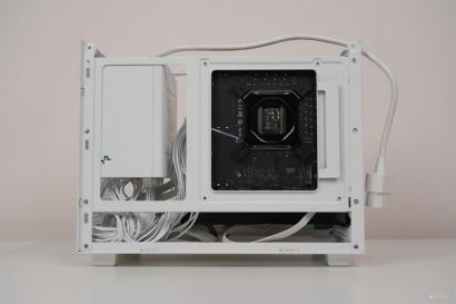  纯白便携 ITX 机箱 九州风神 CH160 试装体验 