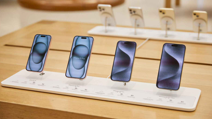 iPhone sales plummet, Huawei revives to challenge Apples hegemony?