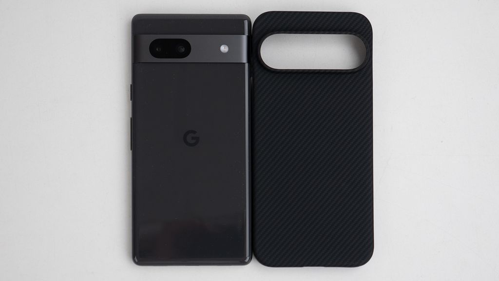 谷歌 Pixel 9 系列会有第三款机型，XL 版手机保护套曝光
