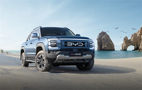 比亚迪全新皮卡BYD SHARK墨西哥首发,硬派越野风格吸睛