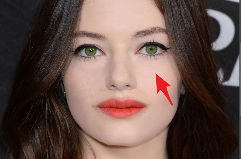 ps怎么使用色相将眼睛调成绿色_ps用色相将眼睛调成绿色的方法