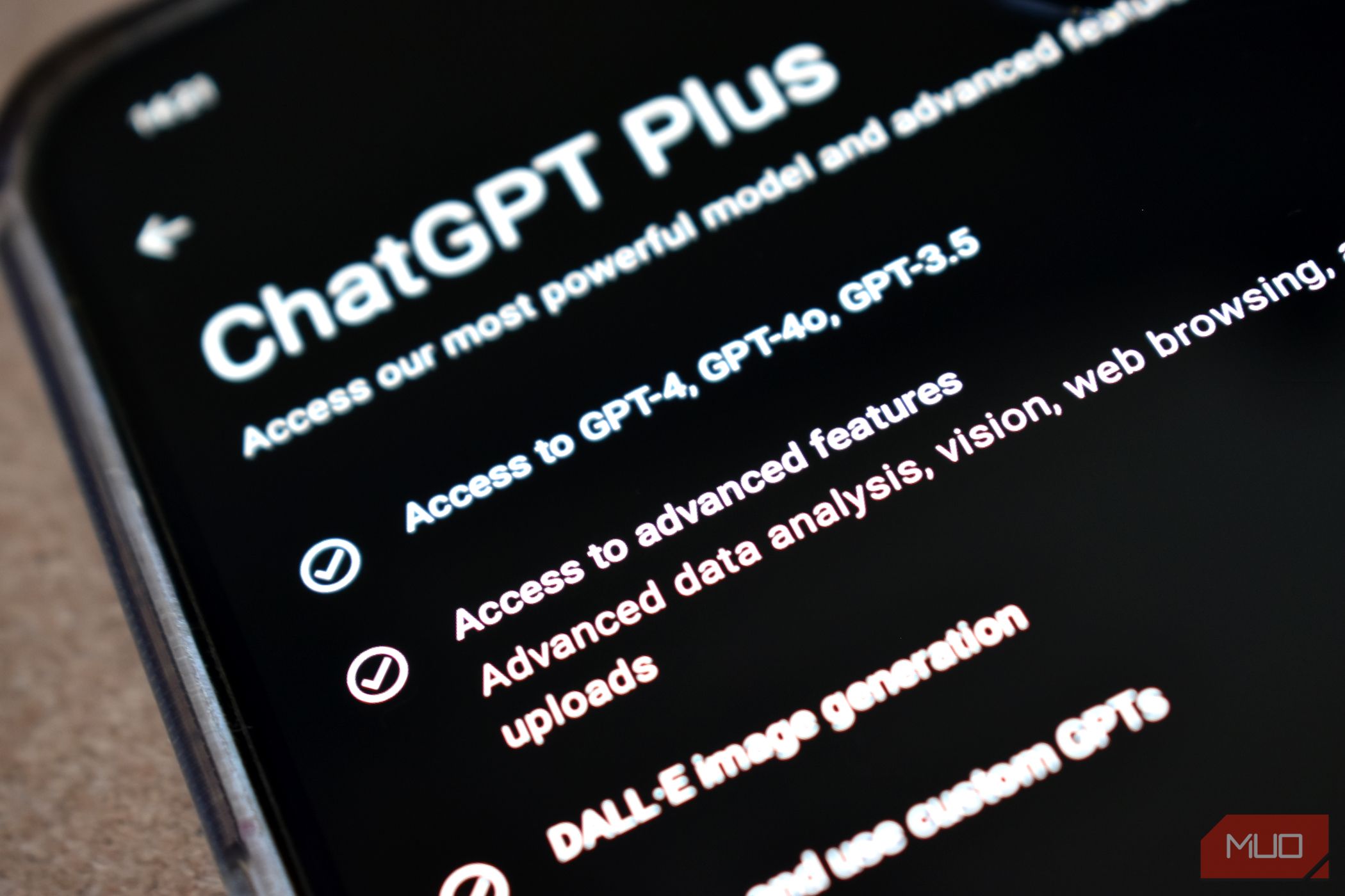 GPT-4 est désormais gratuit pour tout le monde, mais il existe encore 6 raisons de continuer à utiliser ChatGPT Plus