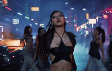 Lisa复出陷风波？新造型被质疑抄袭中国设计师