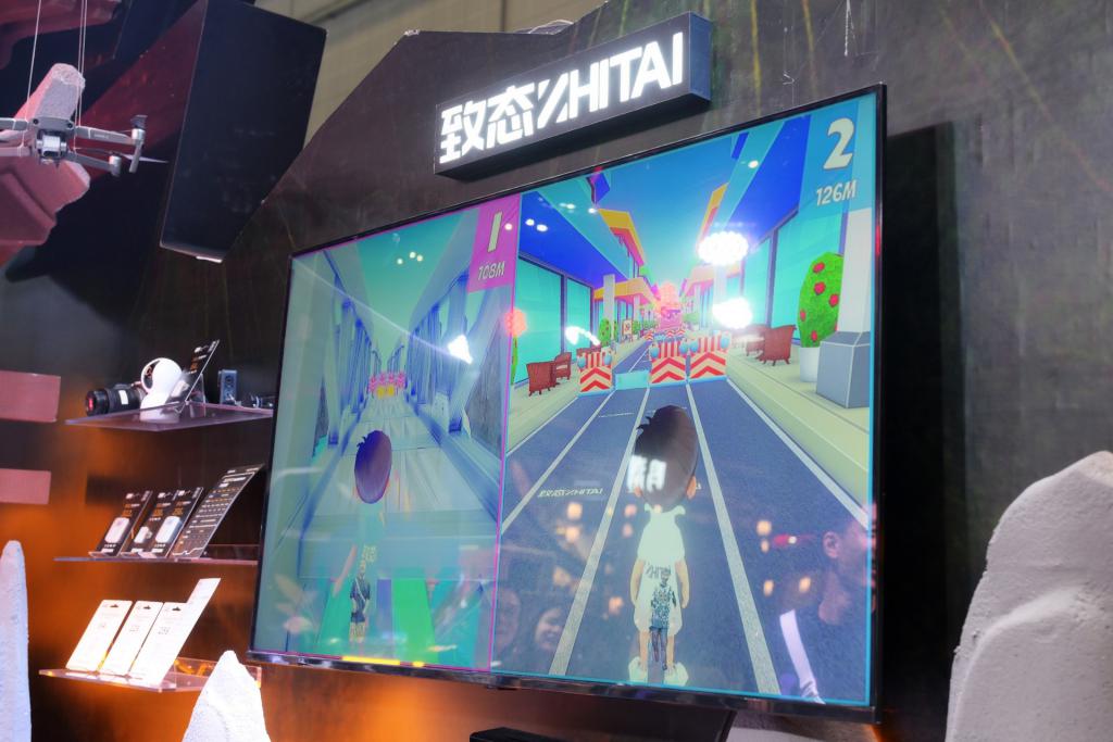 “悟空”味十足 buff 拉满 致态惊艳亮相 BW2024