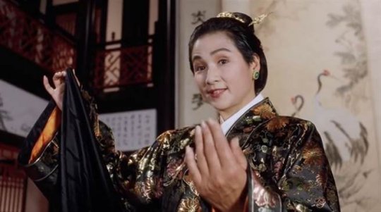 华夫人,再见!“武侠影后”郑佩佩去世，享年78岁
