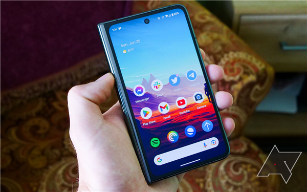 全球首款android 15折叠屏！谷歌pixel 9 pro fold官宣