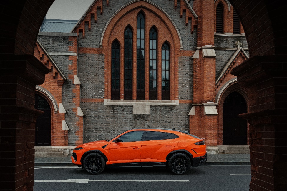 闪耀外滩 兰博基尼发布Urus SE最新官方图片