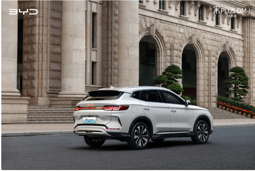 DM 5.0时代开启，比亚迪2025款宋 PLUS DM-i 官方图片发布