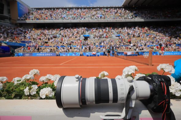 Stabil in der Hand, keine Angst vor Wind und Regen: Canon EOS R1 erobert die Olympischen Spiele