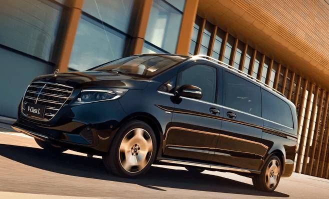 50万起！奔驰新一代V级MPV，你会买单吗？