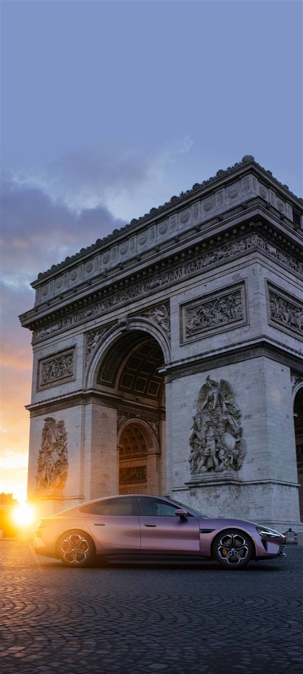 小米SU7巴黎壁纸上线!你的手机也该换新衣了?