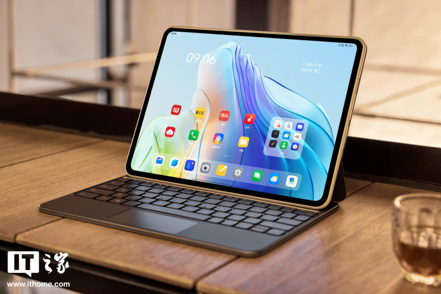 消息称 OPPO 将推出手写笔 2 黑色标准版和深蓝色平板键盘