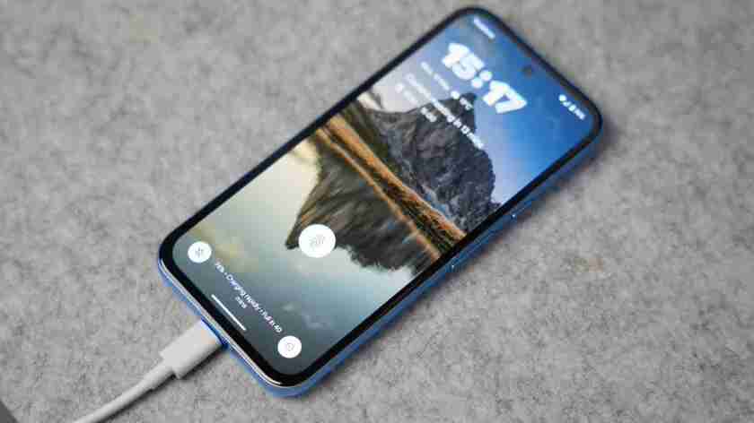 android 15系统将重新定义“快速充电”标准：从7.5w提高到20w