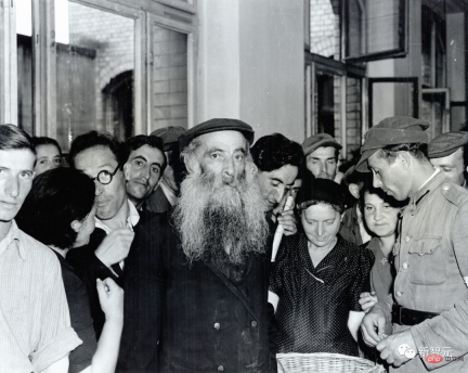 Using AI to find loved ones separated after the Holocaust! Google engineers develop facial recognition program that can identify more than 700,000 old World War II photos Using AI to find loved ones separated after the Holocaust! Google engineers develop facial recognition program that can identify more than 700,000 old World War II photos