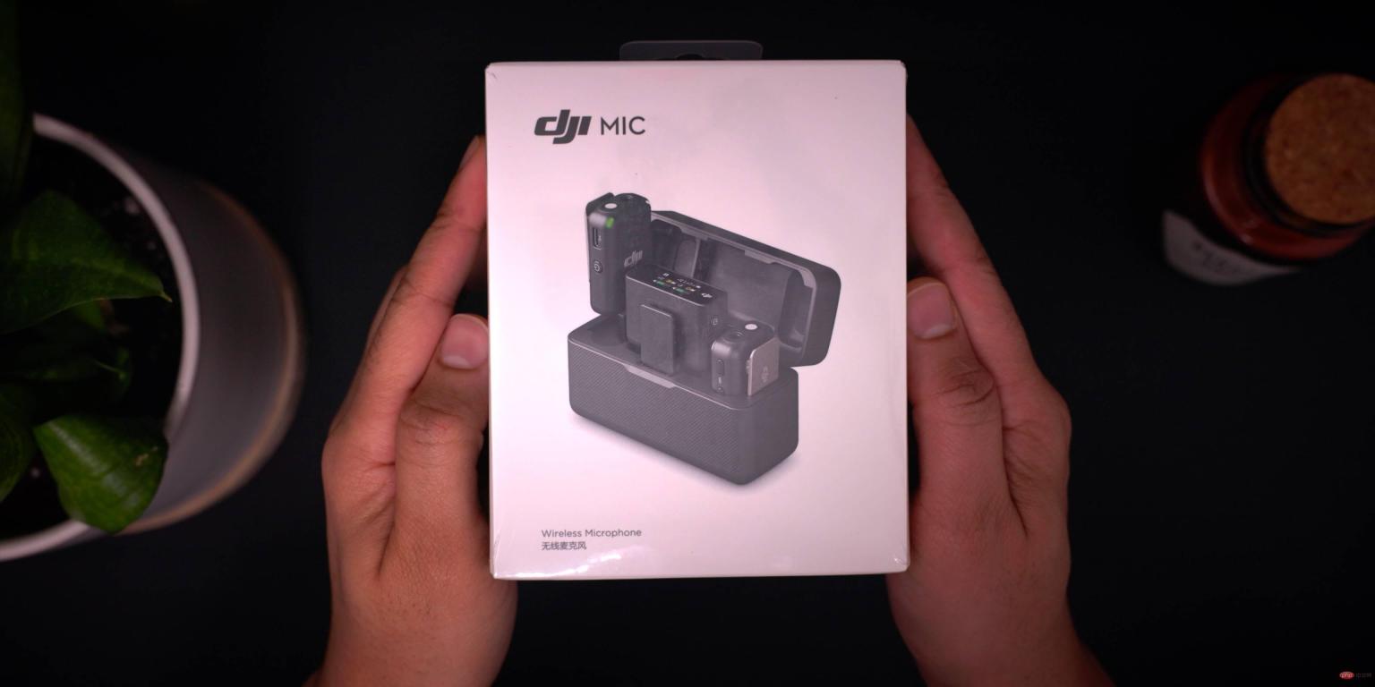 DJI Mic – 一款超级灵活的无线麦克风，带有类似 AirPods 的充电盒
