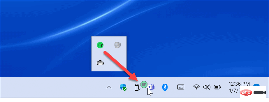 如何在 Windows 11 中显示所有任务栏角溢出图标