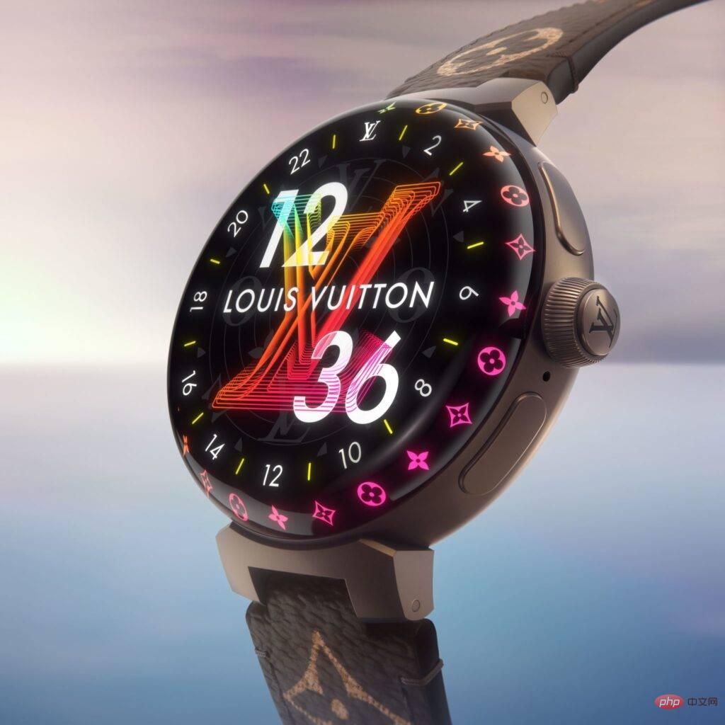 Louis Vuitton lance la montre intelligente Tambour Horizon Light Up à 3 300 $