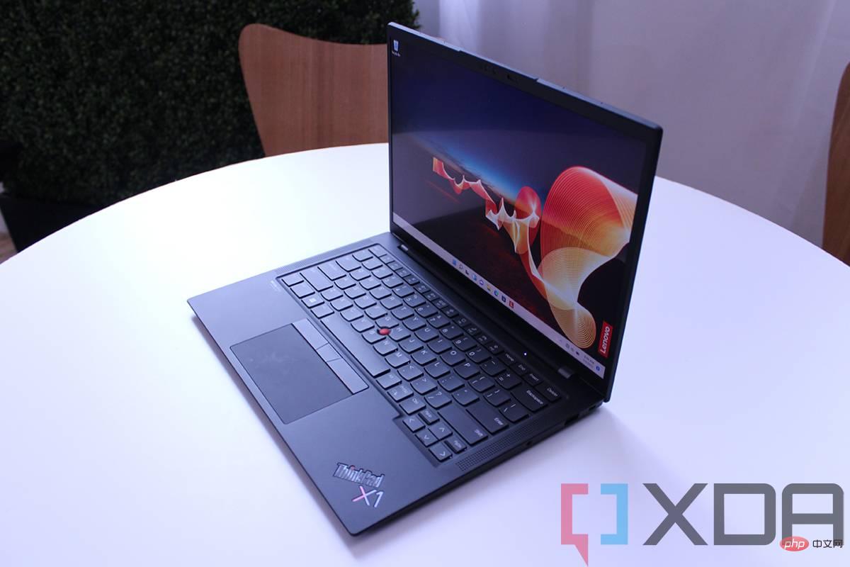 Lenovo ThinkPad X1 Carbon Gen 10 vs. Apple MacBook Air: Was ist besser?