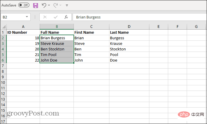 如何在 Excel 中分隔名称