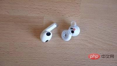 索尼的新 LinkBuds 与苹果的 AirPods 3