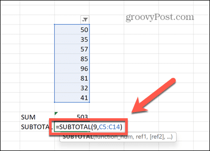 如何在 Excel 中对列求和