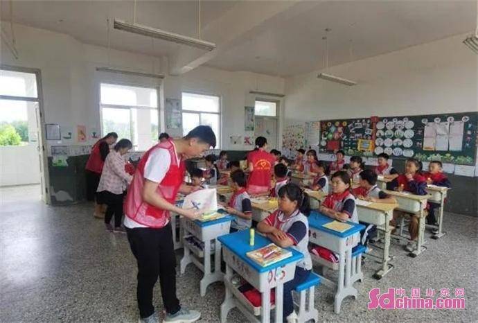 Kolej Vokasional Heze Kolej Pembuatan Pintar Jiang Zhen melancarkan aktiviti mempopularkan sains Pengetahuan Kecerdasan Buatan ke Kampus