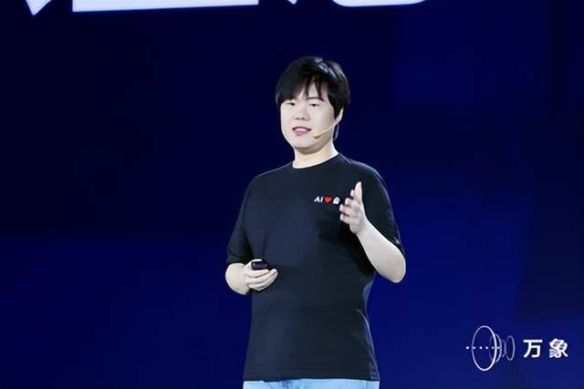 Baidu He Junjie: Use AI native thinking to reconstruct Baidu mobile ecosystem and make AI available to everyone