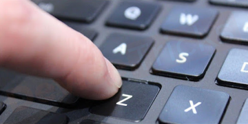 コンピューターまたはラップトップでキーボードのキーが機能しない問題を解決するにはどうすればよいですか?