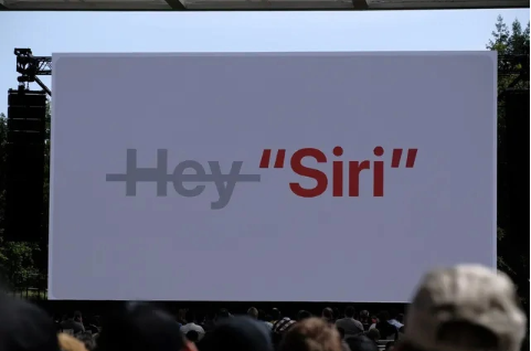 획기적인 변화: Apple, Siri 깨우기 단어를 Siri로 단순화