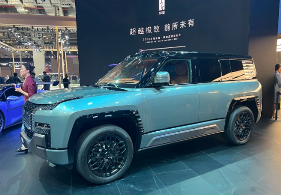 Yangwang Auto releases new energy hardcore SUV: Yunnan-P intelligent hydraulic body control system unveiled