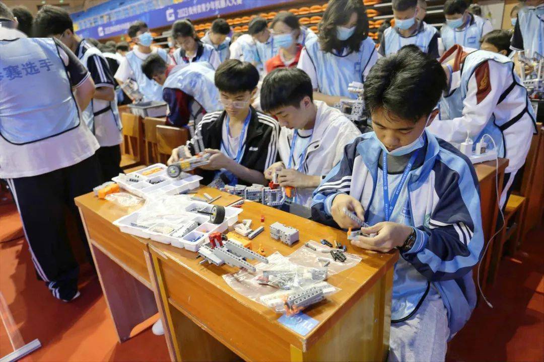 Le Concours de robots des jeunes du Guizhou 2023 sest tenu dans lAnhui