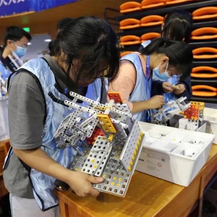 Le Concours de robots des jeunes du Guizhou 2023 sest tenu dans lAnhui