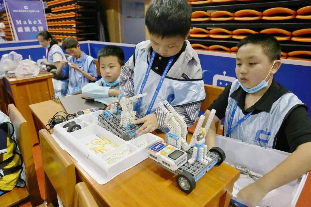 Le Concours de robots des jeunes du Guizhou 2023 sest tenu dans lAnhui