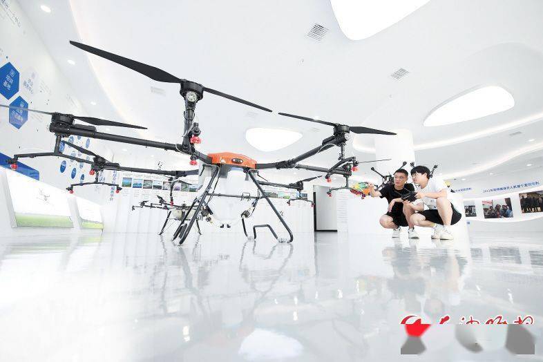 UAVs „Made in Changsha“ leisten mehr als nur Pflanzenschutz