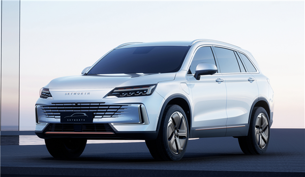 Skyworth Automobile lance le nouveau modèle HT-iⅡ/EV6Ⅱ : des intérieurs respectueux de lenvironnement et des améliorations technologiques intelligentes