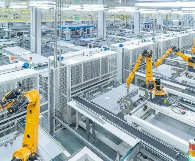 南京制造的国产工业机器人：在外资品牌竞争中突围，年销售1.8万台