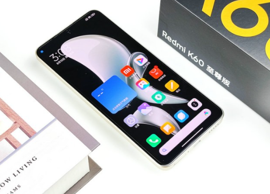 Redmi K60 至尊版：升级全方位性能，游戏流畅画质出众