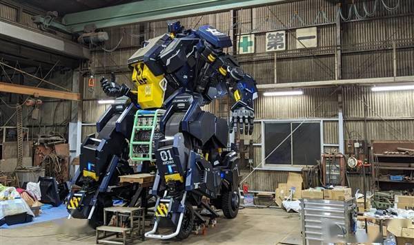 Realistic Gundam realized! For just 20 million, you can own a drivable humanoid robot