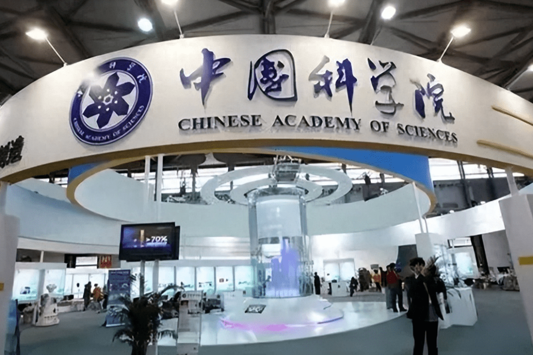 The Chinese Academy of Sciences has made a major breakthrough, breaking the traditional advantages of American AI chips and opening up a new development path for Chinas chip industry.