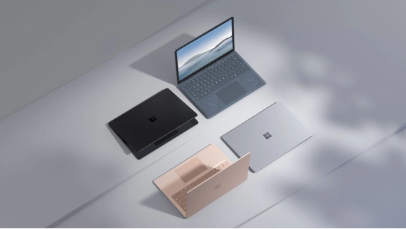 微软Surface Laptop 4笔记本迎来新固件更新，修复安全漏洞和USB-C充电问题