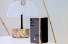 新品发布:心系天下三星W24折叠屏手机登场